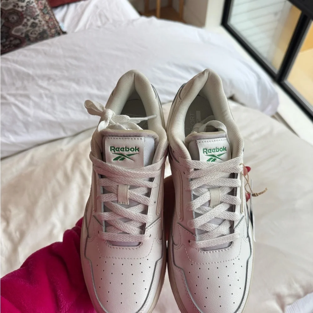 Women's Reebok Club C Extra Shoes - Picture 4 of 6